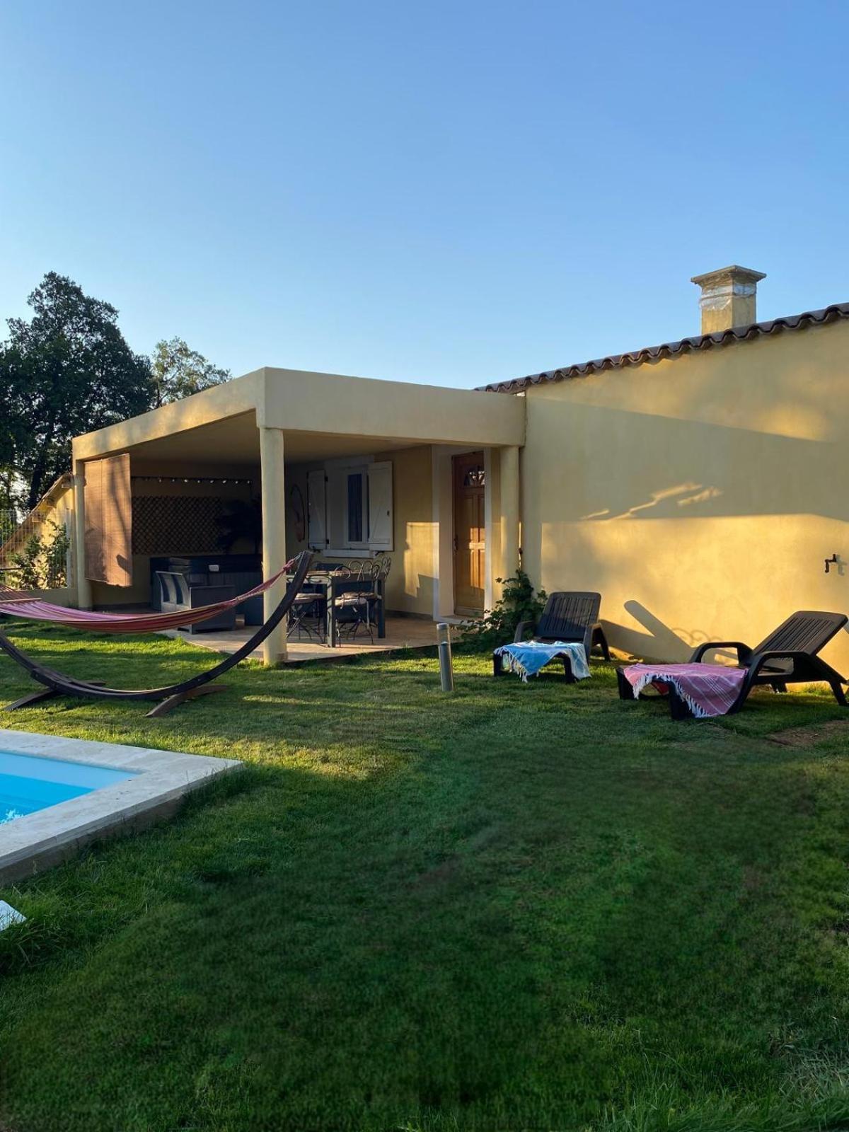 Agreable Rez De Jardin Avec Piscine Et Jacuzzi Apartment Cervione Exterior photo